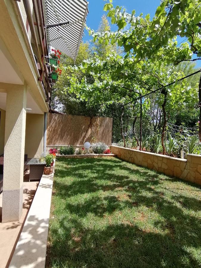 Apartment Oliva Pula Luaran gambar