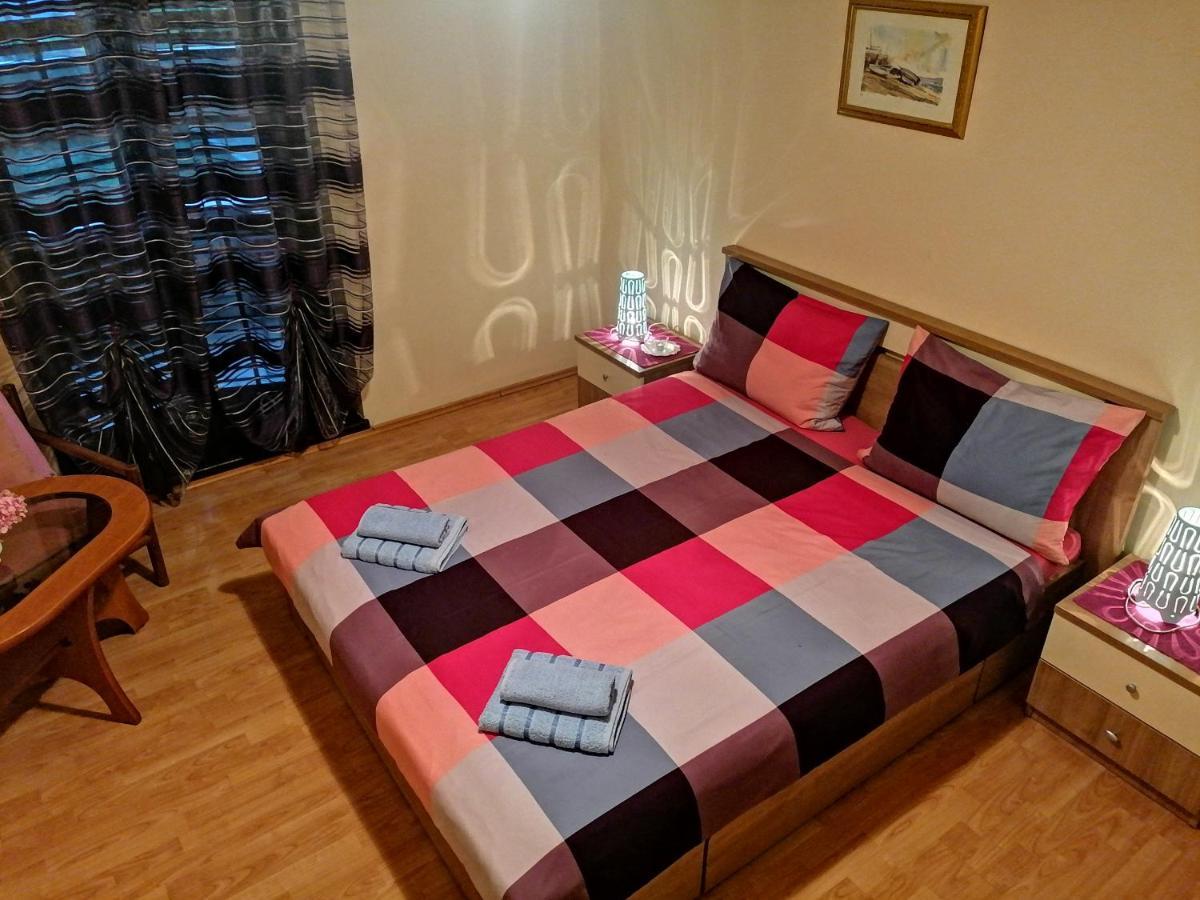 Apartment Oliva Pula Luaran gambar