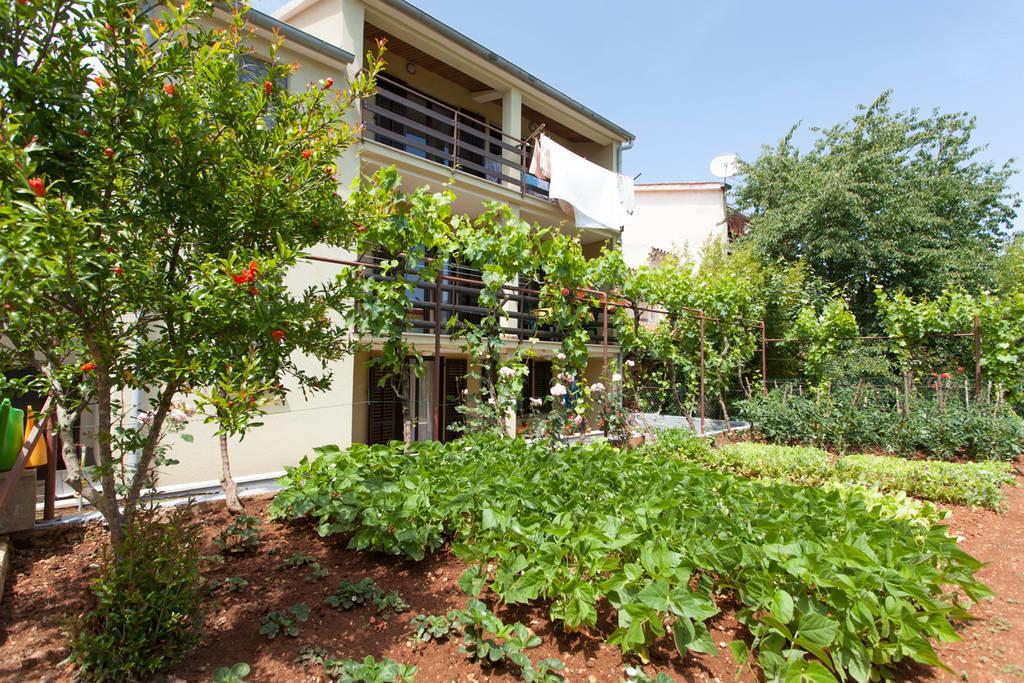 Apartment Oliva Pula Luaran gambar