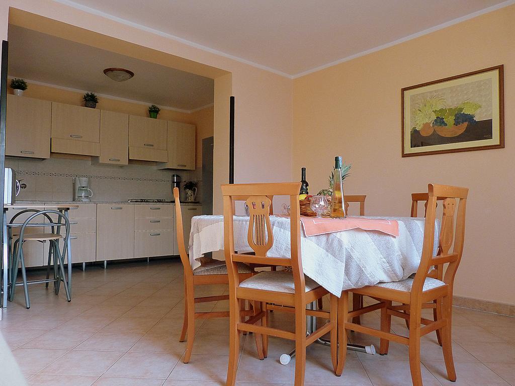 Apartment Oliva Pula Luaran gambar